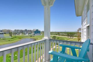Rise and Shine Beach House with Ocean Views and Pointe West Resort Pools - Galveston - 6