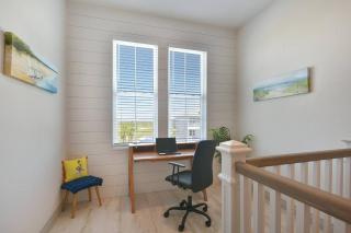 Rise and Shine Beach House with Ocean Views and Pointe West Resort Pools - Galveston - 3
