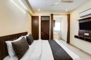 Collection O Mid Town - Gurgaon - 2