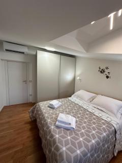 Bee House Suite - Brand New Apartment 100 m from Sea - Kaštela - 9
