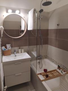 Lady Mabel's apartment near to Aréna, Puskás Stadion and City Park, with Guarded Parking place - Budapest - 5