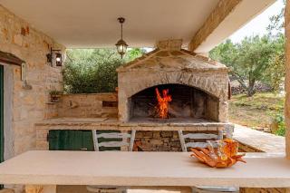 Authentic Stone House Piece of Heaven - 5