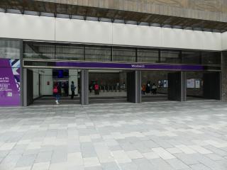 Skyline Haven - Modern 2B, Parking, Wifi & 4kTV - Londra - 5