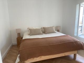 La Halte des Arènes de Nîmes Nude Beauté du Minimalisme - Nimes - 5