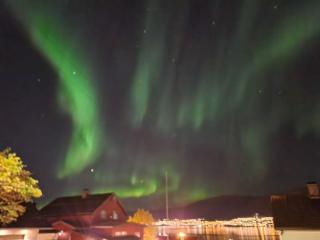 3 bedrooms&2bathrooms house with amazing view - Tromsø - 0