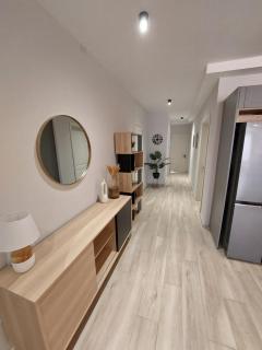 Modern 3BD Apartment with Spacious Balcony & Outside Furniture - Marsalforn Bay - 2