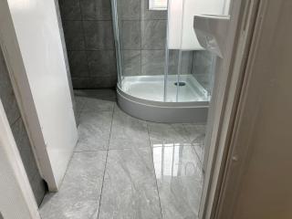 Double Room With Free WiFi Keedonwood Road - Bromley - 4