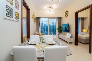 Stunning 2-Bedroom Business Bay Apartment with Burj Khalifa View & Huge Balcony - Dubai - 2