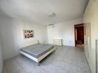 Budget Friendly apartment in Central Swieqi - 10 minutes walk to Paceville & the beach - 9