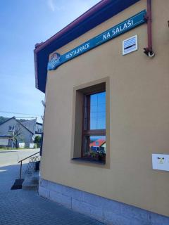 Penzion a restaurace Na Salaši - Hutisko - 1