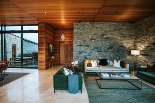 Aurum - Sleeps 6 - Stunning Lake Views - Wanaka - 1