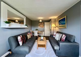 Spacious 2 Bed-Flat in Glasgow City - Free Parking - 1