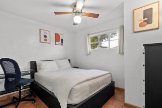 Sunlit Palm Cottage in Uptown Phoenix - Phoenix - 6