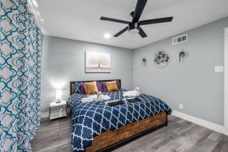Warm Heights 2BR with Pool & Free Parking - 9