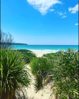 Nautilus Hamptons Style Luxury Beach Apartment Merimbula - Merimbula - 2