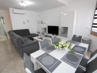 Casa cerca del mar: Piscina privada, WiFi gratuito, aire acondicionado opcional, mascotas bienvenidas - ES-184-65 - 9