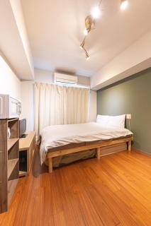 702 道頓堀側のお部屋 中心地へのアクセス抜群 ダブルベッド1台 - 8