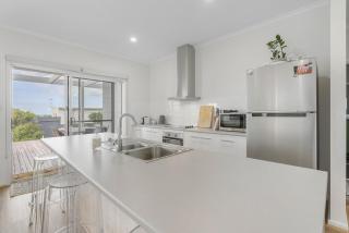 7 Passatt St, Encounter Bay - 4