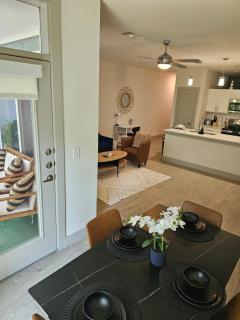 Gorgeous Condo facing the Riverwalk with a King Suite - San Antonio - 9