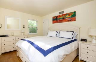 Villa Baloch- w/ Sparkling heated pool - East Hampton - 1