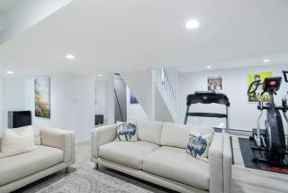 Villa Baloch- w/ Sparkling heated pool - East Hampton - 7