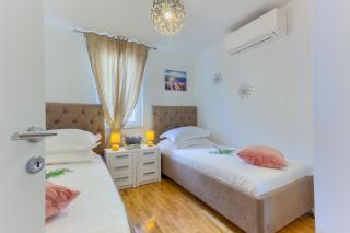 Villa ARIJANA - SUNCE - Slatine - 1