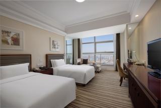 New Century Hotel Qingdao - 9