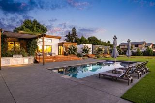 Luxury Villa Year-Round Heated Pool Hot Tub Fire Pit Lawn - Kenwood - 6