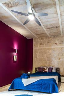 Traditional Maltese Styled 2BR Apartment with Large Maltese Balcony & Internal Yard - Located in the Heart of Valletta - Maltese Capital City - Valletta - 3