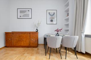 Elegant Filtry Apartment with Parking in Warsaw by Noclegi Renters - Varsavia - 8
