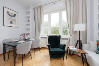 Elegant Filtry Apartment with Parking in Warsaw by Noclegi Renters - 1