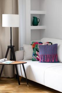 Elegant Filtry Apartment with Parking in Warsaw by Noclegi Renters - 3