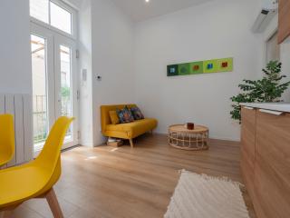 Xenia Apartments - Renovated flat in Navigli area - Milan - 3