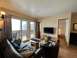 Family-Friendly Apartment Steps from everything - Beitostøl - 8
