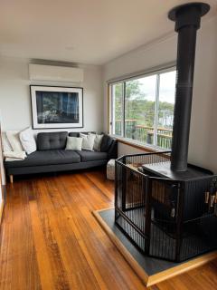 Elevated 3BR, ocean views, pool table, Pirates Bay - Eaglehawk Neck - 9