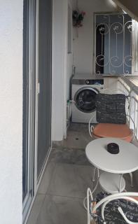 Emanuela Holidays Private Parking - 8