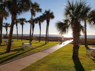 Ready Set and Relax, Oceanfront Suite w Jetted tub! B 1134 - Myrtle Beach - 1