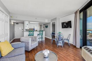 Pristine Oceanfront King Suite Best Layout in Bldg 806 - Myrtle Beach - 2