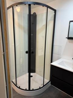 Grand studio tout confort sur cour - Champagnole - 4