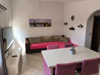 Apartment Sanela - Vodice - 1