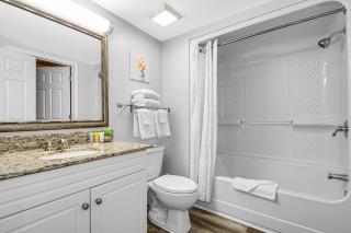 Unwind by the Waves Oceanfront Suite CR 1506 - Myrtle Beach - 7
