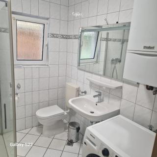 IaM Plettenberg 2 Badezimmer 3 Zimmer 2 Etagen 6 Betten 100 Qm - Plettenberg - 4
