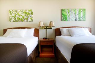 Riviera Motor Inn - 2