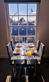 Deal Beach Resort 2BR Flat Sleeps 4 - Clockwork Stay - 0
