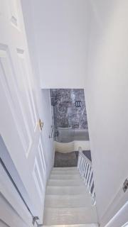 Deal Beach Resort 2BR Flat Sleeps 4 - Clockwork Stay - 8