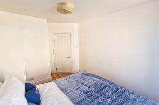 Deal Beach Resort 2BR Flat Sleeps 4 - Clockwork Stay - 6
