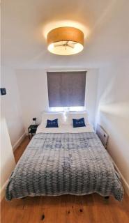 Deal Beach Resort 2BR Flat Sleeps 4 - Clockwork Stay - 1