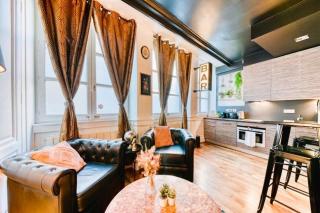 GuestReady - L'intime -Balneo Hyper Centre - Lione - 9