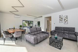 Villa Petra with Private pool - 9