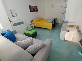 Bruder Hous - Isquia - 0